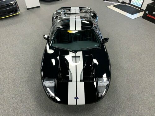 2006 FORD GT, ALL 4 OPTIONS! ONE OWNER! STILL HAS ROTATION #S ON WINDSHIELD! image 5