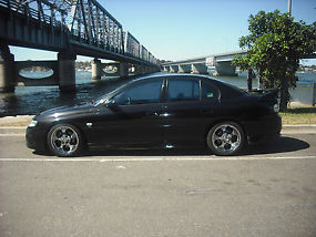 Holden Commodore 2002 VX Black image 1