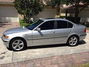 2004 BMW 330xi - Titanium Silver - low low miles - all wheel drive - clean image 2
