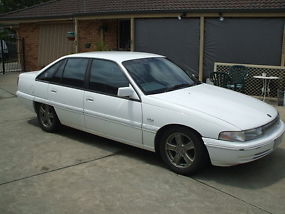 Holden Commodore Executive VP (1992) 4D Sedan 4 SP Auto. White. orONO