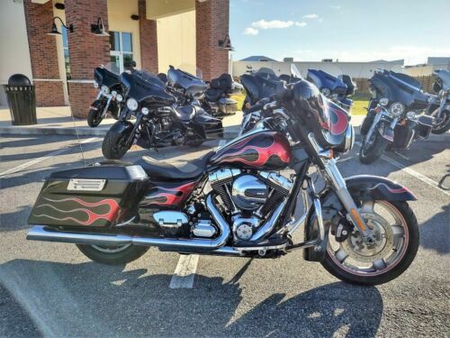2013 Harley-Davidson Street Glide®, Black with 30399 Miles available now! image 1