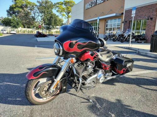 2013 Harley-Davidson Street Glide®, Black with 30399 Miles available now! image 8