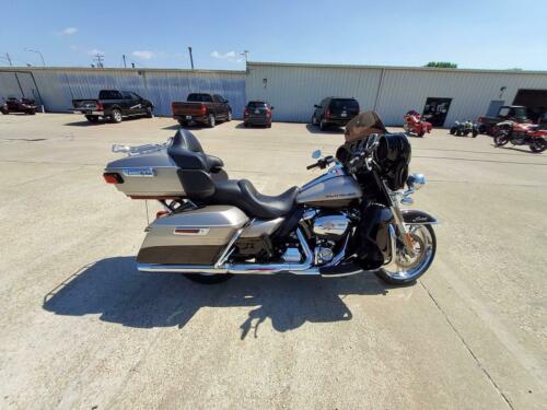 2018  Electra Glide®,with 0 available now!