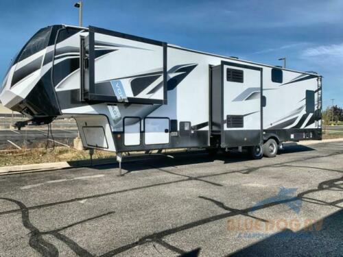 2022  Momentum G-Class (Travel Trailer),with 0 available now!