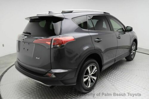XLE FWD 4 dr SUV Automatic Gasoline 2.5L 4 Cyl Magnetic Gray Metallic image 6