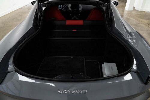2020 Aston MartinVantage image 8