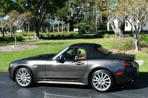 2019 124 Spider Convertible 4,046 Miles Trades, Financing & Shipping Available. image 3