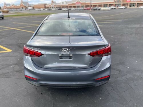 2020 Hyundai Accent Sedan Grey FWD Automatic SE image 3