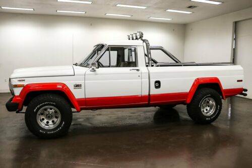 1982 Jeep J1054267 Miles White/Red Truck 401ci AMC V8 Automatic image 3
