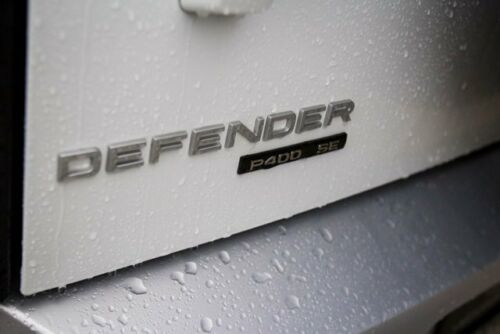 2020 Land Rover Defender SE 8881 Miles Fuji White Sport Utility Intercooled Turb image 7