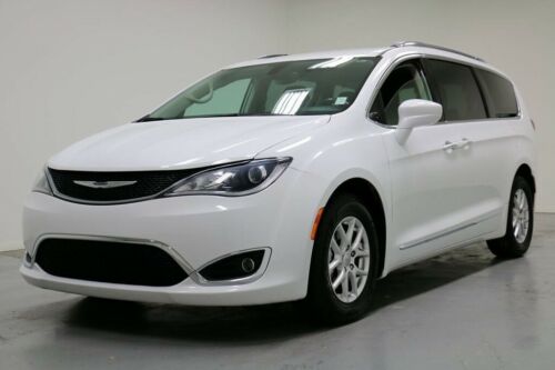 Bright White Clearcoat  Pacifica with 64230 Miles available now!