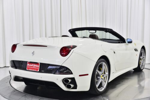 2010 Ferrari California image 7