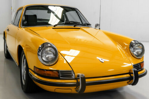 1972 Porsche 911T 2.4 Coupe | A dream for the Porsche collector! image 4
