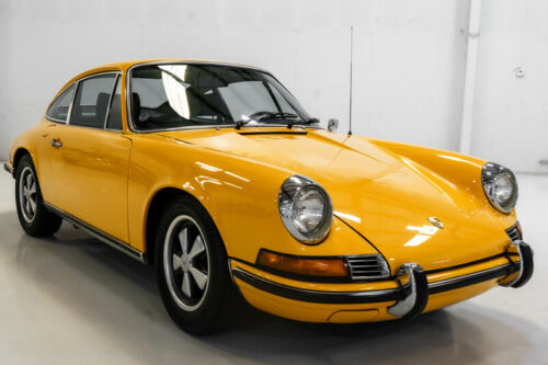 1972 Porsche 911T 2.4 Coupe | A dream for the Porsche collector! image 5