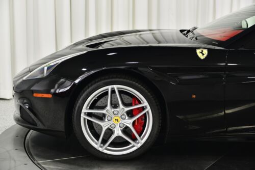 2015 Ferrari California T image 7