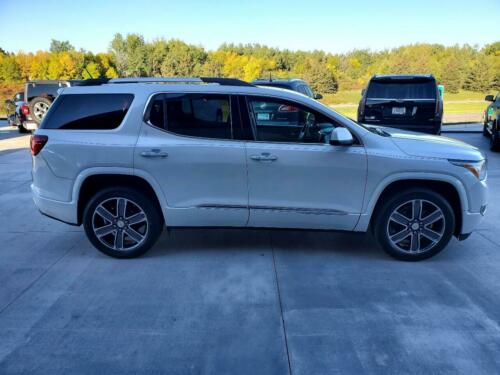 2017 GMC Acadia, Pearl White with 78,875 Miles available now! image 7