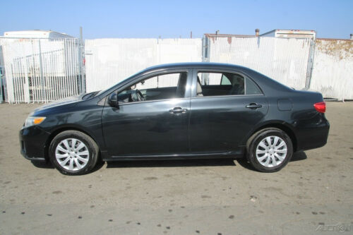 (OMR) 2013 Toyota Corolla CE 4 Cylinder Automatic NO RESERVE image 2