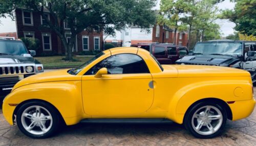 2004 chevrolet ssr, BEST DEAL AROUND ON ONE! $9,750 FIRM. image 3